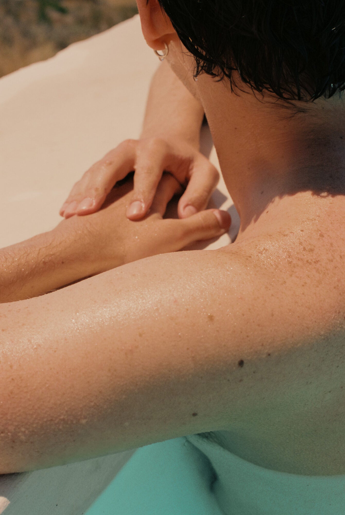 Skin tag or wart? The difference, and why it changes nothing about removal.